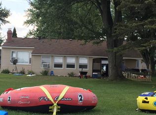 904 W Shore Rd, Bronson, MI 49028