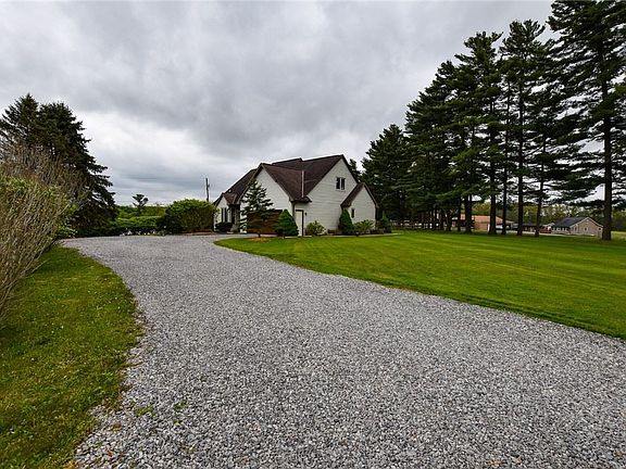 2nd image of 206 Marwood Rd