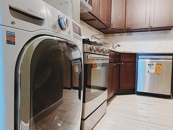5th image of 533 Nostrand Ave #3