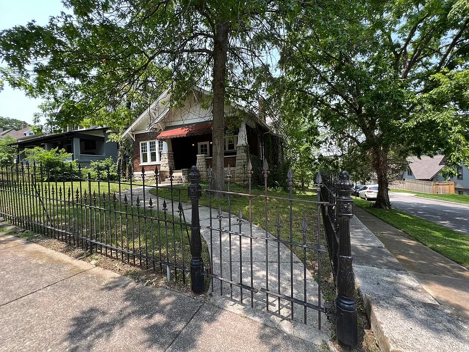 1712 Linden Ave #2