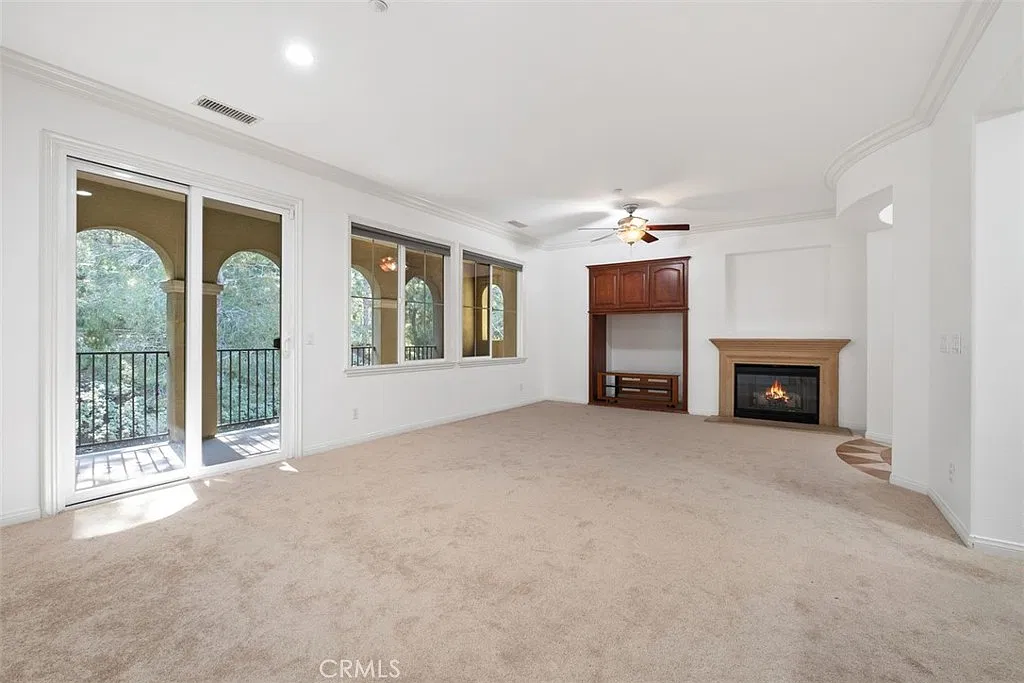 3 bed, 1859 sqft, $4,750 — Photo 4