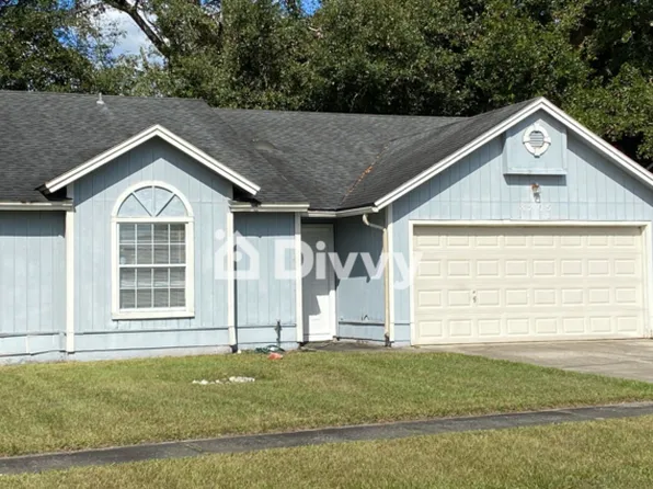 8205 Justin Rd N, Jacksonville, FL 32210