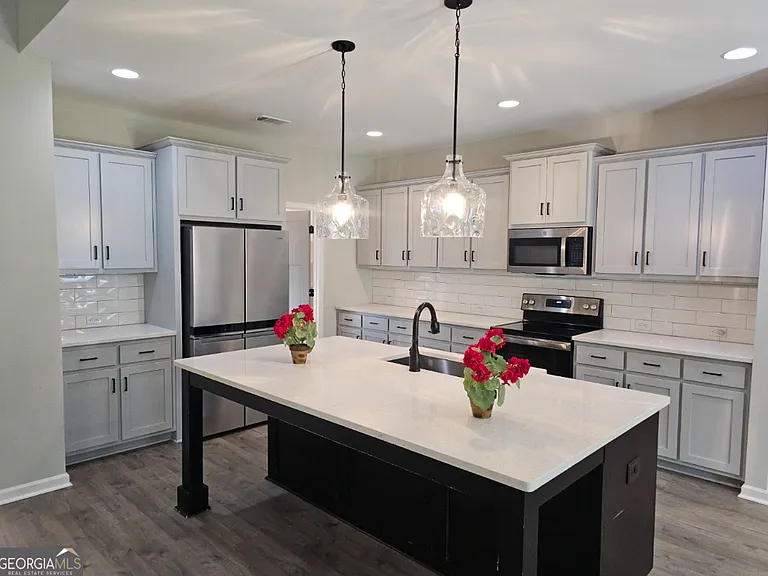 345 Rising Star Rd — Photo 9
