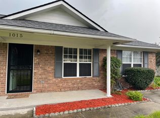 1015 Barley Dr, Hinesville, GA 31313