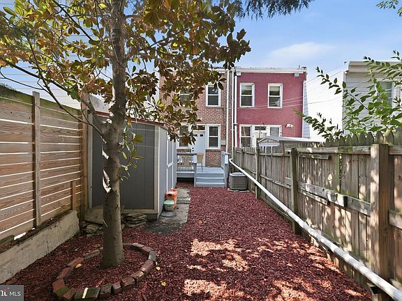 4th image of 1738 L St NE