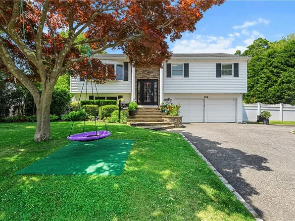 325 Pine Drive, Bay Shore, NY 11706