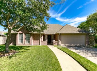 310 Long Point Dr, Portland, TX 78374