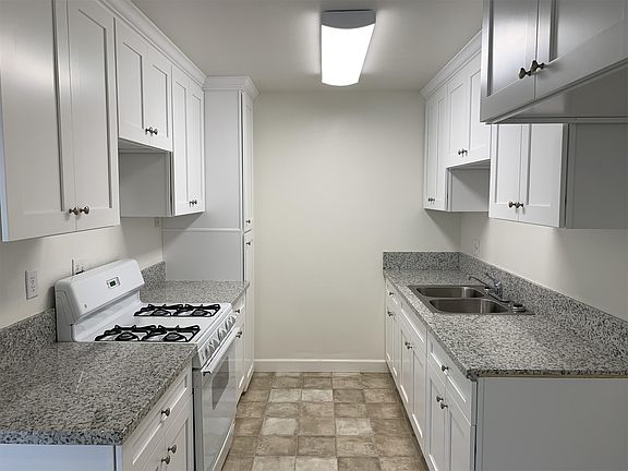 5th image of 1015 W E St APT D
