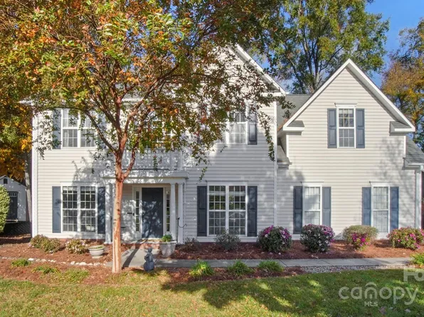 3214 Chatfield Ln SW, Concord, NC 28027