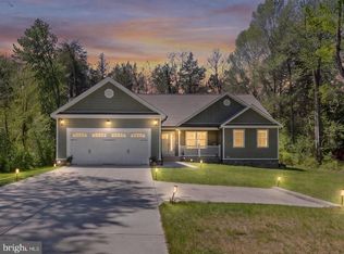 1906 Lakeview Pkwy, Locust Grove, VA 22508