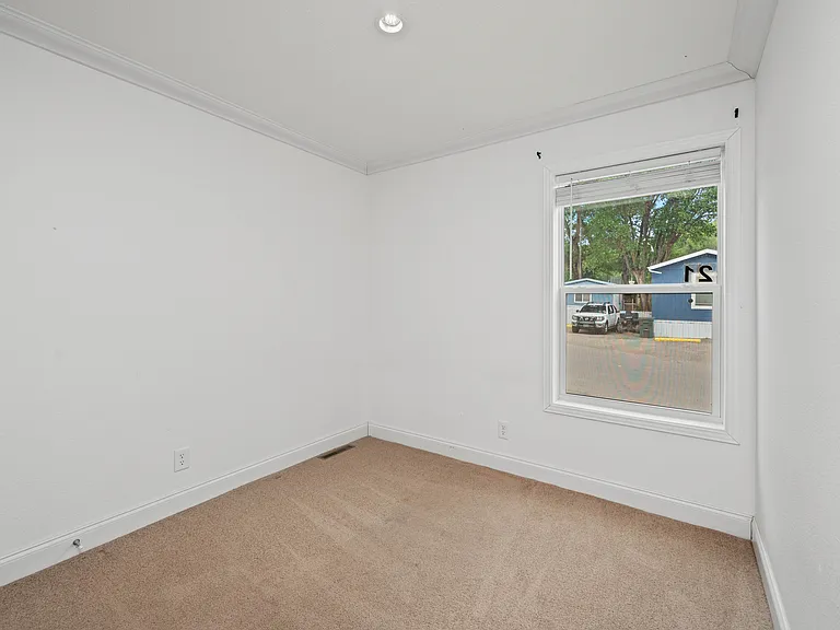 21 U Rd — Photo 9