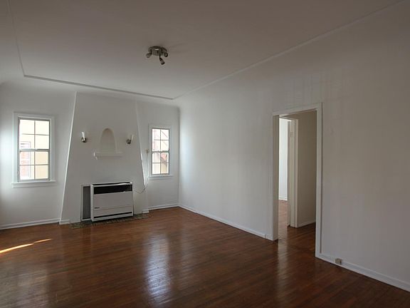 4th image of 163 N Edgemont St APT 1