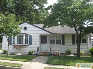 68 Woodland Ave, Fords, NJ 08863
