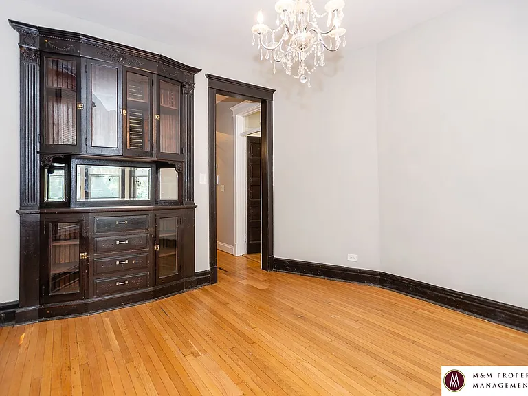 1204 Lexington — Photo 11
