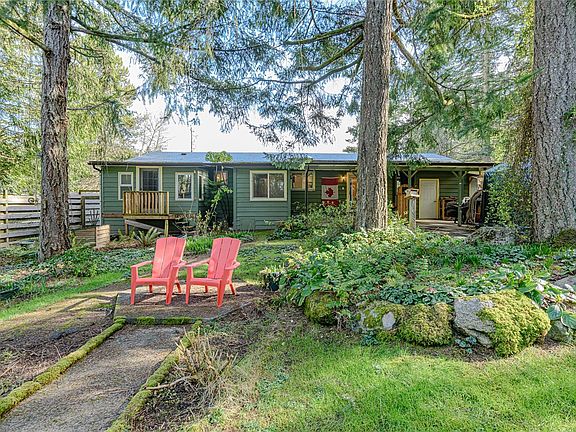 2nd image of 126 Maliview Dr