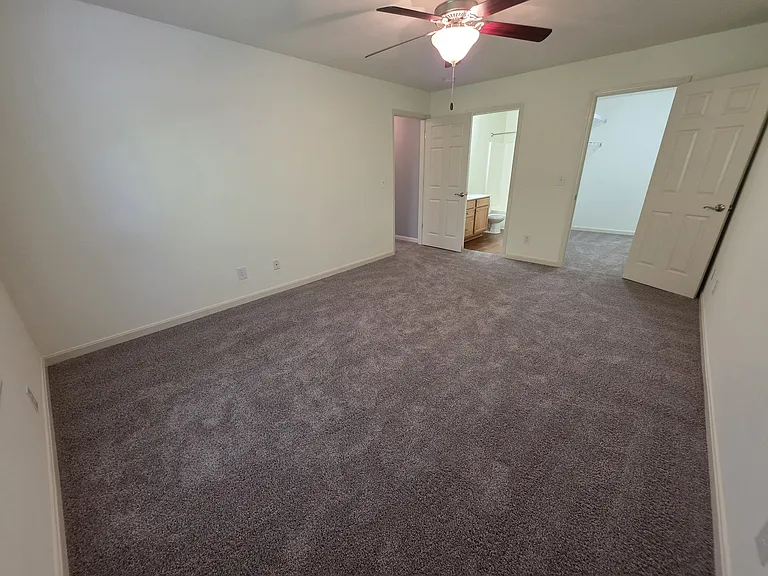 Kenzi Estates — Photo 32