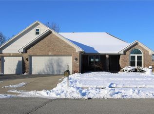 854 Robertson Ct, Danville, IN 46122