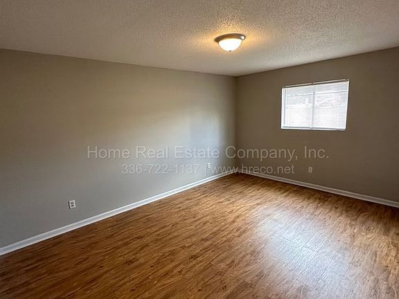 4th image of 1000 Salisbury St #5A