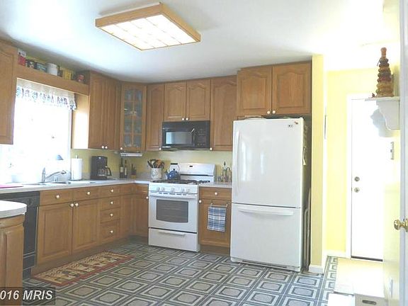 3rd image of 502 Grandin Ave