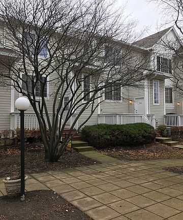 3rd image of 308 Candlelight Ct #308