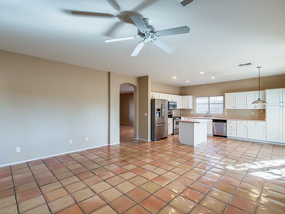 3rd image of 20230 N 84th Ave
