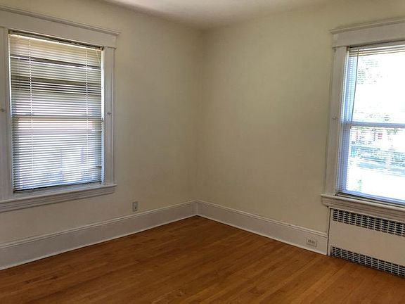 5th image of 16 Midland Ave #8154