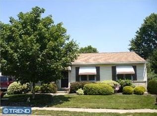 2929 Carnation Ave, Willow Grove, PA 19090