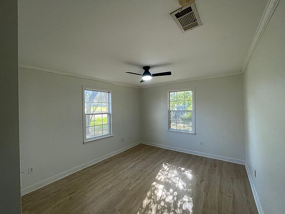 4th image of 5942 Orleans Ave