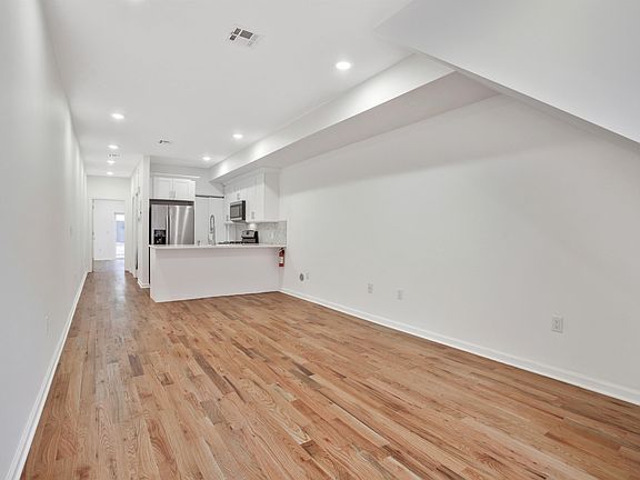 2nd image of 300 Halladay St #1