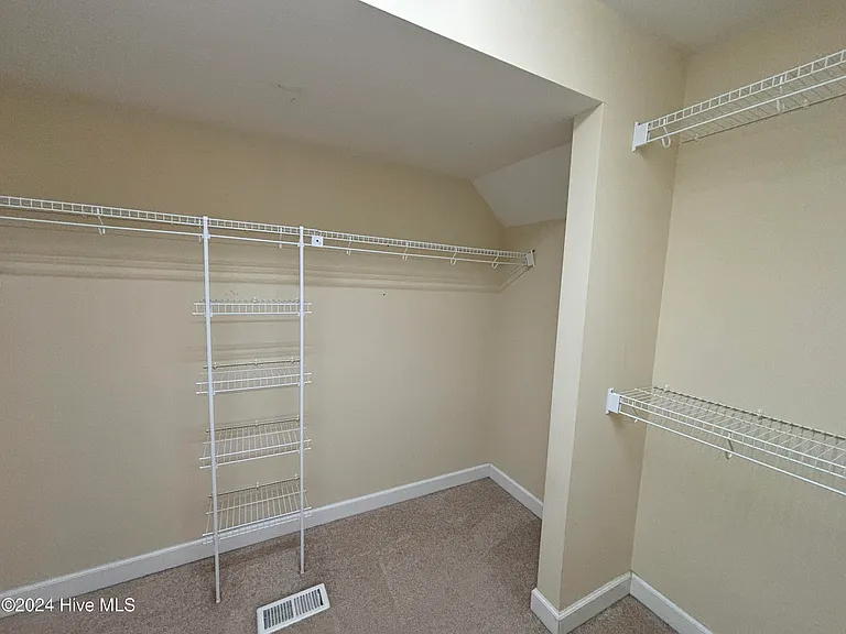 7 Moore Dr — Photo 13