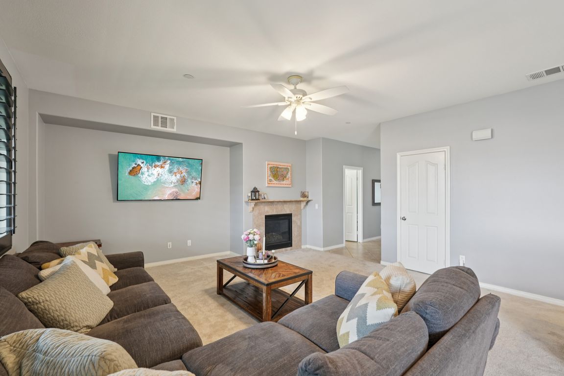 next background image