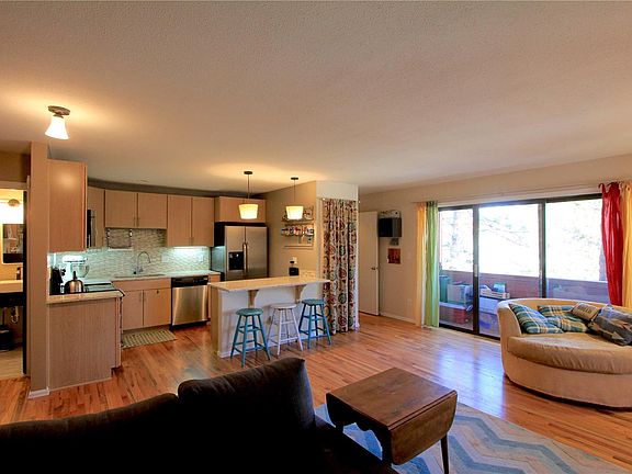 3rd image of 1915 Centennial Dr #B