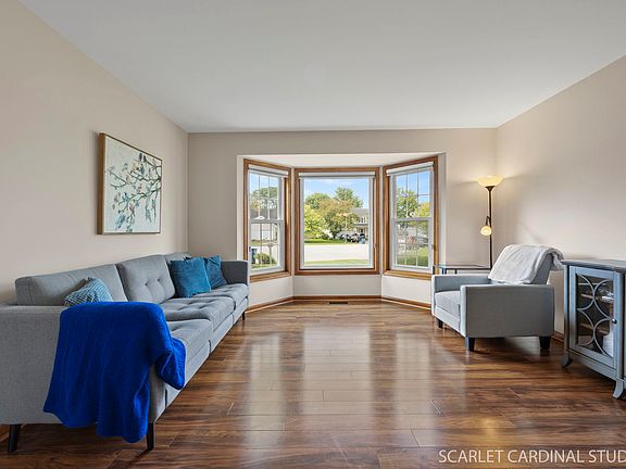 5th image of 3080 Sandalwood Ct