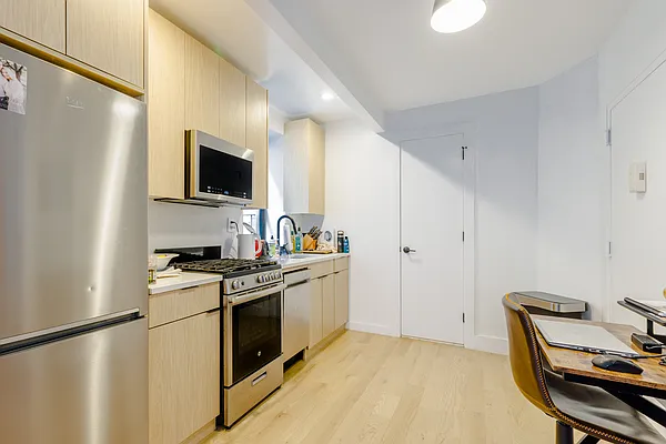 114 8th Avenue #4R in Chelsea, Manhattan | StreetEasy