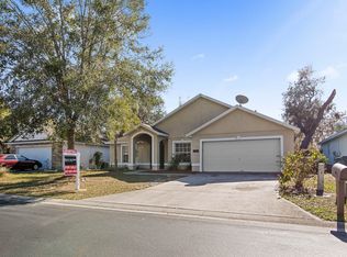 411 Paradise Woods Ct, Davenport, FL 33896
