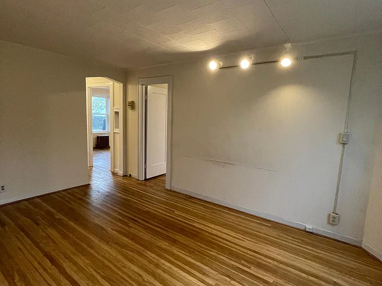 1170 Kenmore Ave #4 — Photo 3
