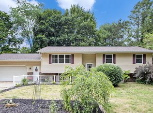 29032 60th Ave, Lawton, MI 49065
