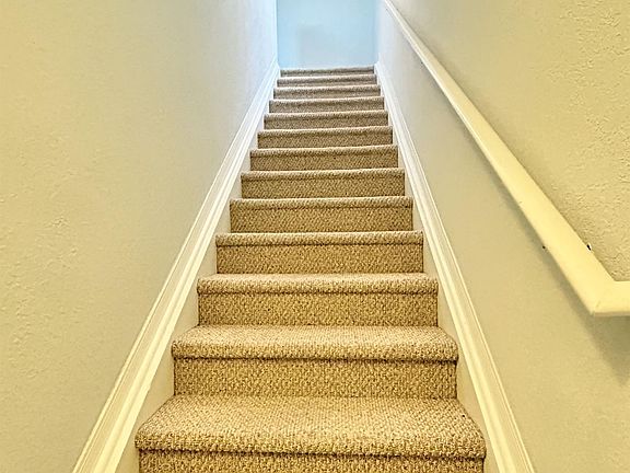 3rd image of 142 SW Peacock Blvd APT 207-22-207
