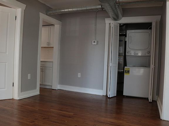 5th image of 4040 Locust St APT 1N