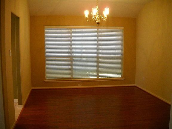 Spacious dining room