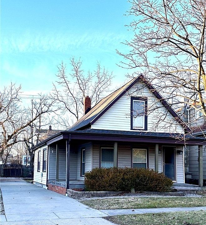 1st image of 47 Woodrow Ave