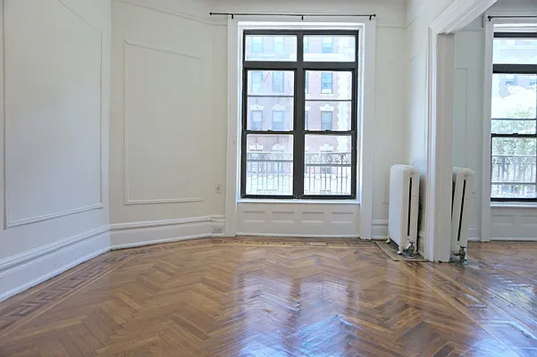 Rented by Metropolitan Equities | media 11