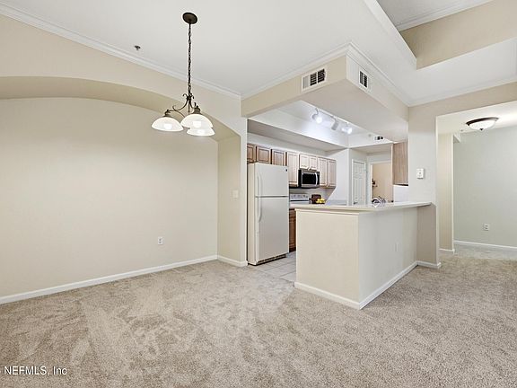 4th image of 10075 GATE Parkway N #305
