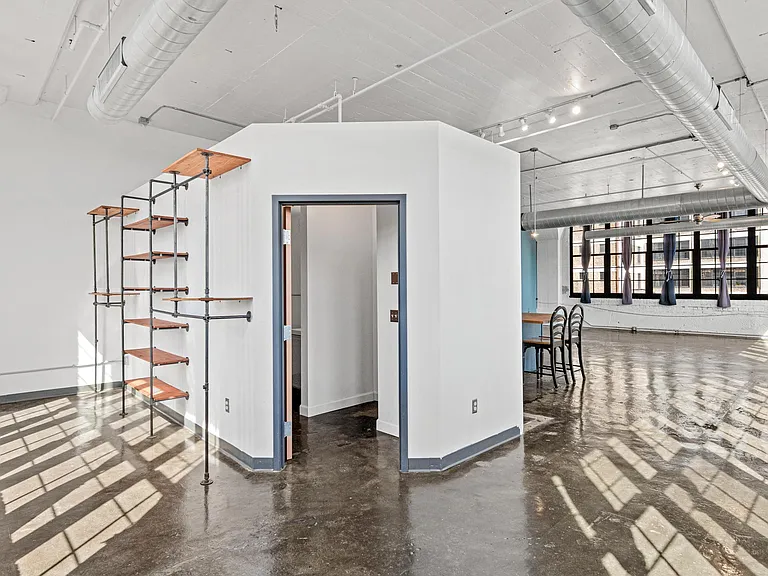 500 Robert St #401 — Photo 13