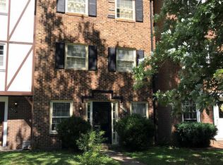 14825 Hoxton Sq, Centreville, VA 20120