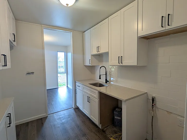 7232 Donnell Pl #D7 — Photo 9