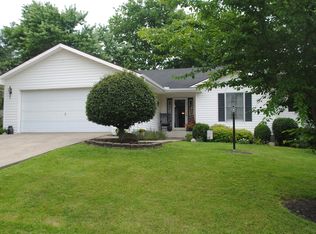 1596 E Algonquin Dr, Maysville, KY 41056