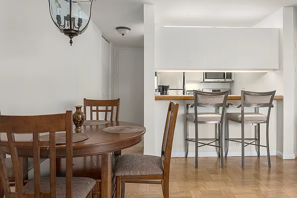 Rented by Oxford Property Group | media 5