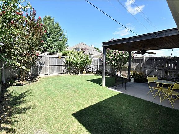 5th image of 3108 Wind Flower Ln