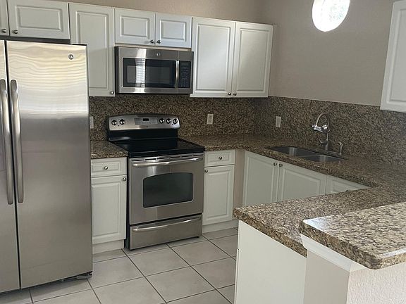 5th image of 4435 SW 106th Ave
